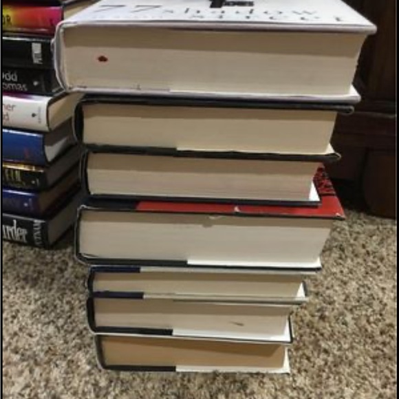 4/15$ DEAN KOONTZ BOOKS - Picture 2 of 9